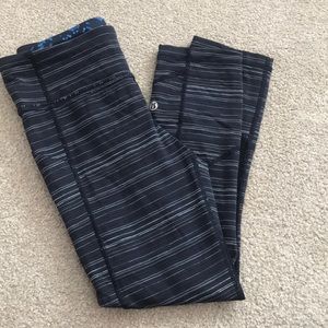 Lulu lemon speed up crop size 4